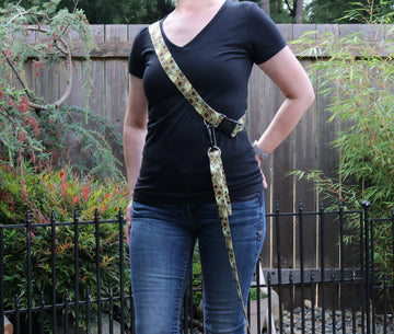 Sunflowers & Honey Handsfree Leash Attachment